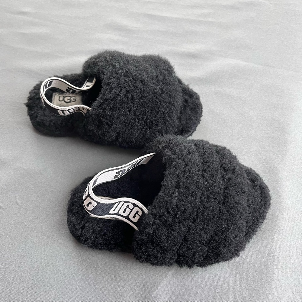 UGG|Shoes|Toddler Uggs Black Slippers size Approx 5
